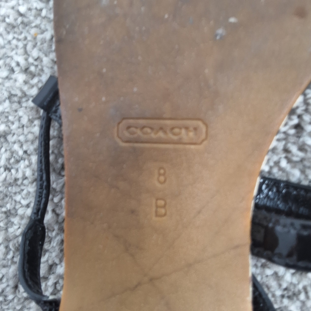 Coach Sz 8b Black and Tan Patterned Sandals - Picture 4 of 4